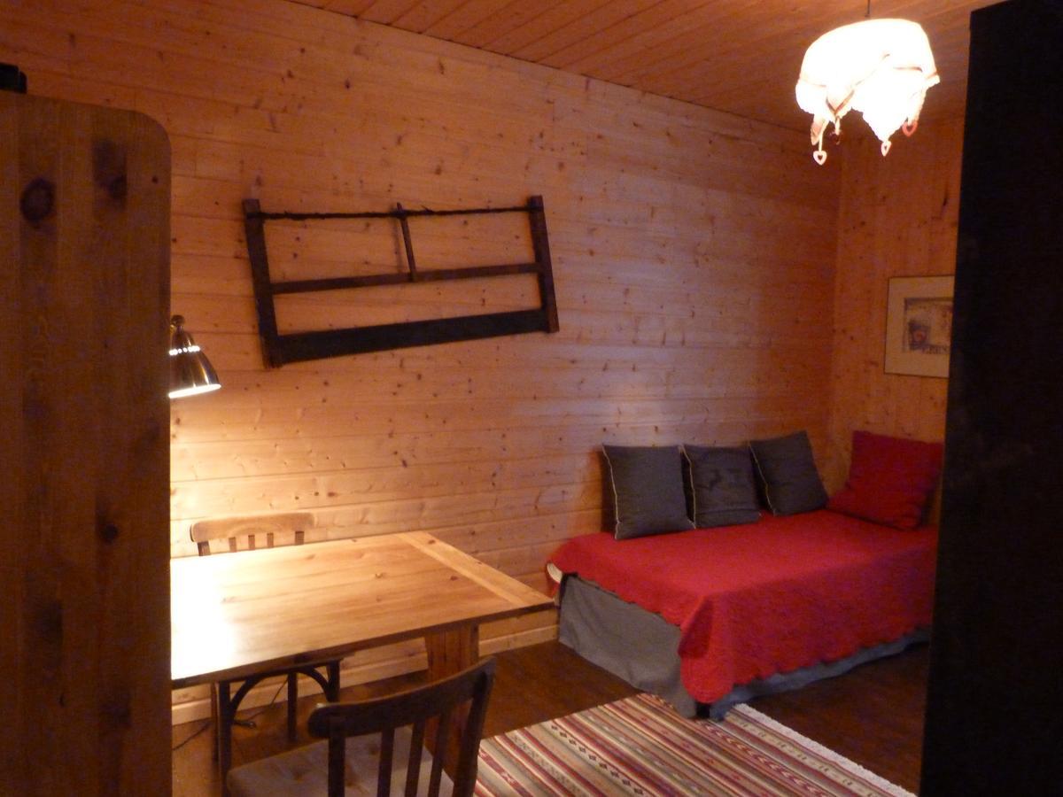 B & B Au Dela Du Temps Saint-Mamet ภายนอก รูปภาพ