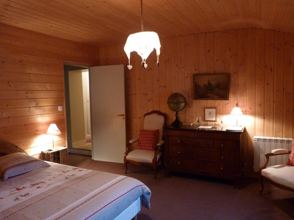 B & B Au Dela Du Temps Saint-Mamet ภายนอก รูปภาพ